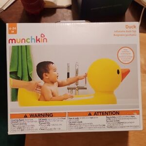 Munchkin Yellow Duck Baby Bath Tub